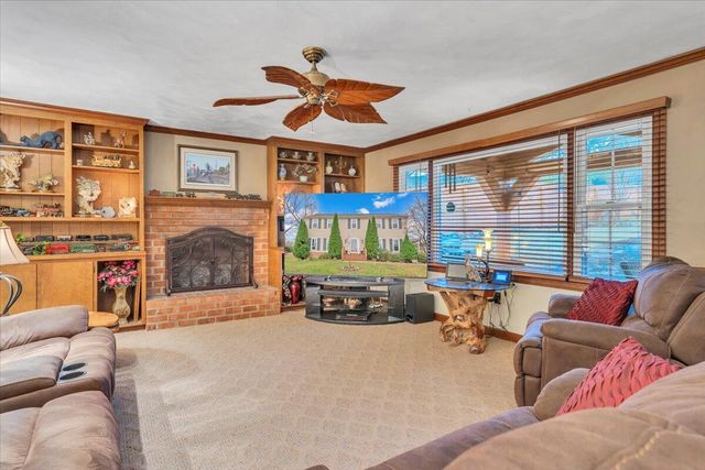 3336 Clara AVE SW, Roanoke, VA 24018