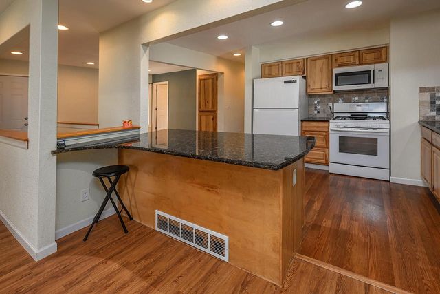 2267 W Grange AVENUE, Milwaukee, WI 53221