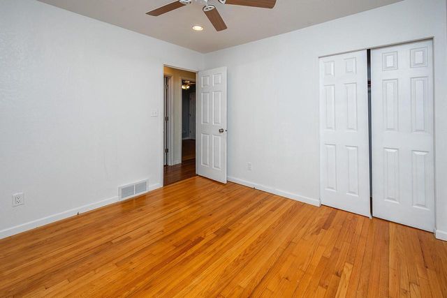 2267 W Grange AVENUE, Milwaukee, WI 53221