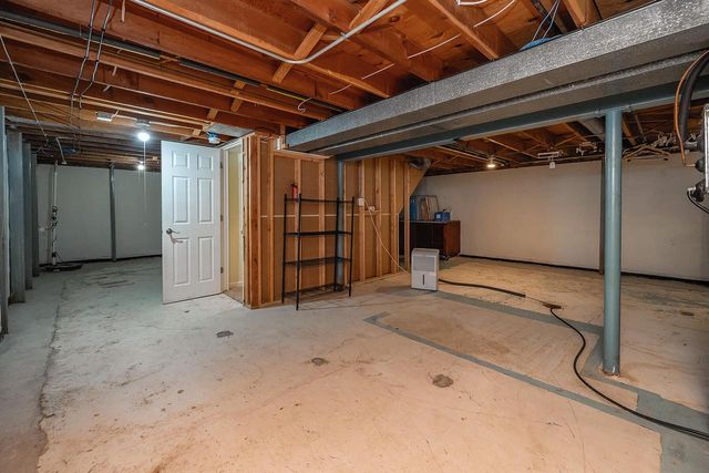 2267 W Grange AVENUE, Milwaukee, WI 53221