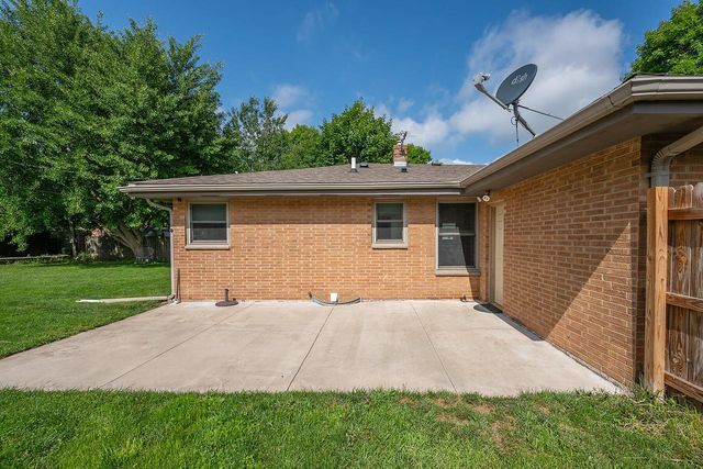 2267 W Grange AVENUE, Milwaukee, WI 53221