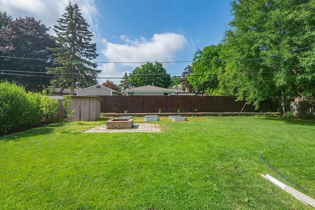 2267 W Grange AVENUE, Milwaukee, WI 53221