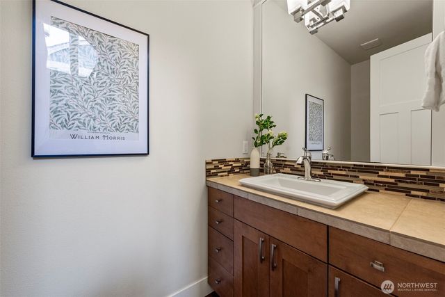 452 233rd place SE, Sammamish, WA 98074