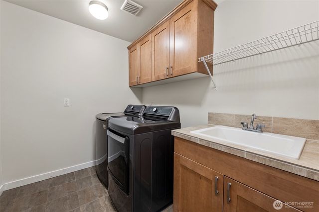 452 233rd place SE, Sammamish, WA 98074