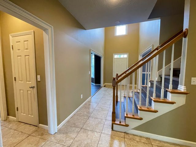 1658 W Riverside Street, Springfield, MO 65807