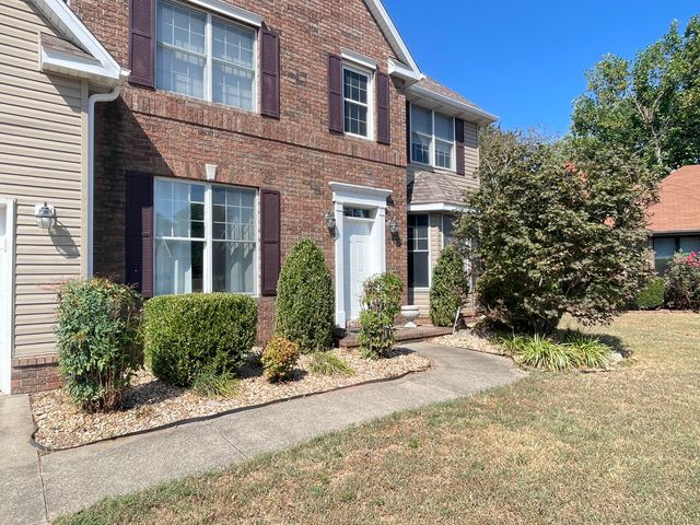 1658 W Riverside Street, Springfield, MO 65807