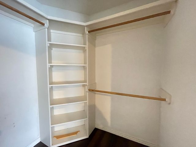 1658 W Riverside Street, Springfield, MO 65807