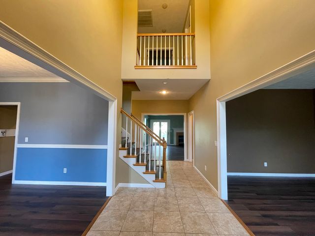 1658 W Riverside Street, Springfield, MO 65807