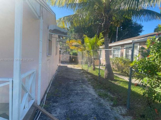 712 57th Street, West Palm Beach, FL 33407