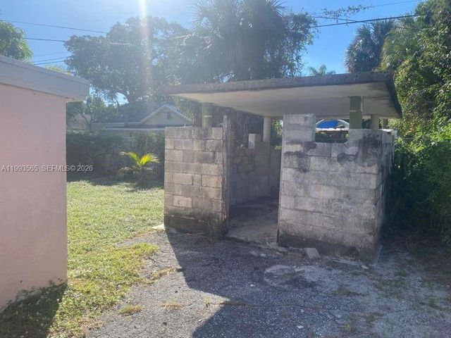 712 57th Street, West Palm Beach, FL 33407