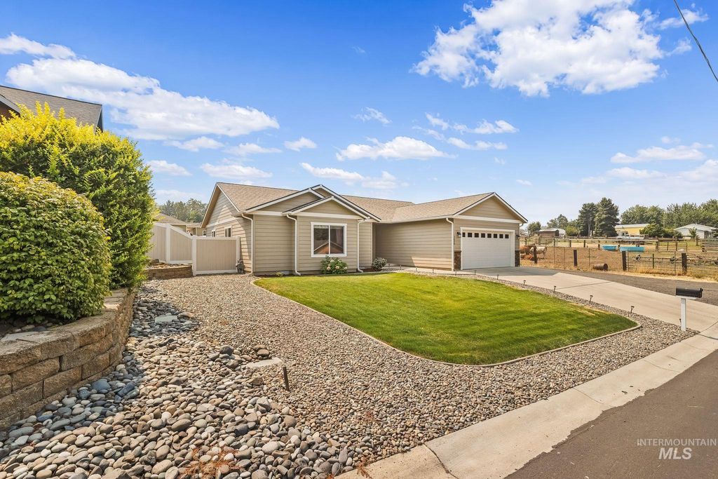1634 Alder Ave, Lewiston, ID 83501 photo 1
