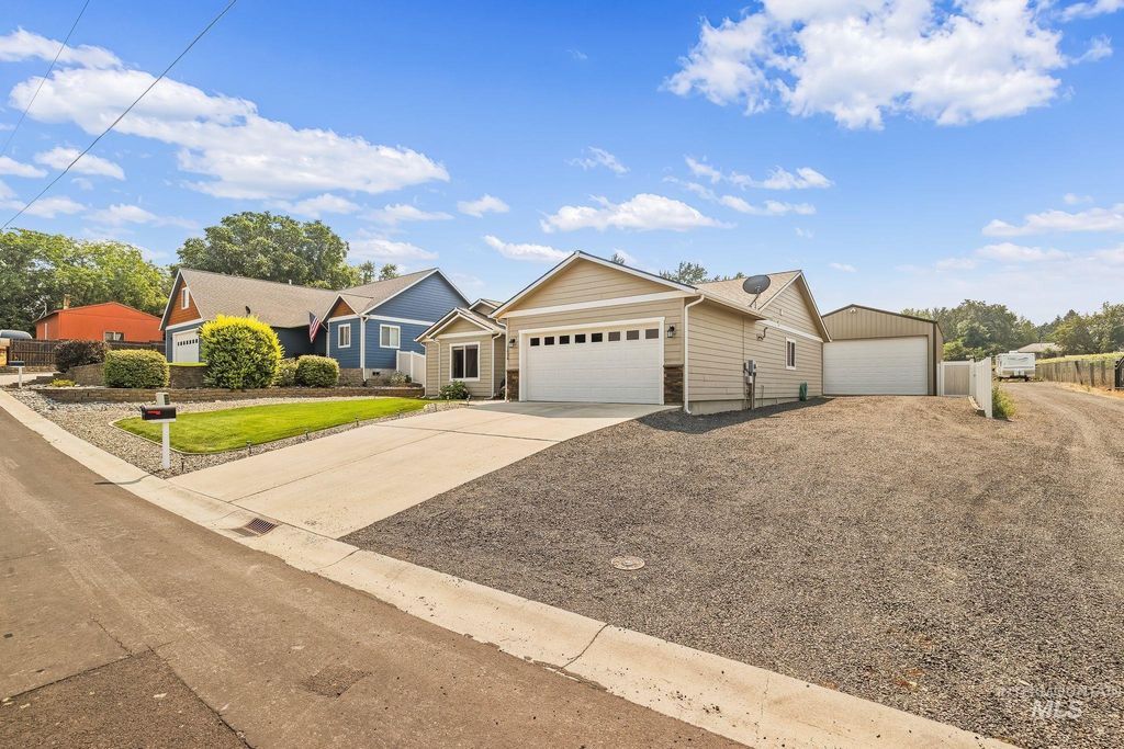 1634 Alder Ave, Lewiston, ID 83501 photo 2