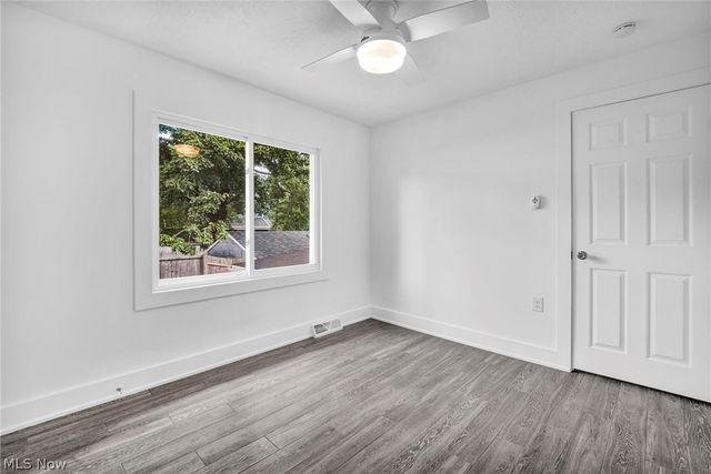 374 Frazier Avenue, Akron, OH 44305