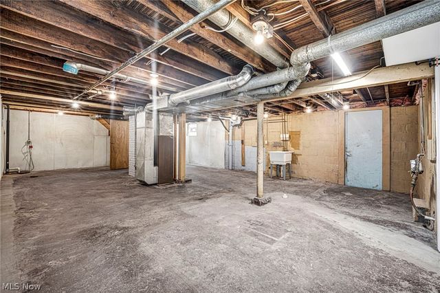 374 Frazier Avenue, Akron, OH 44305