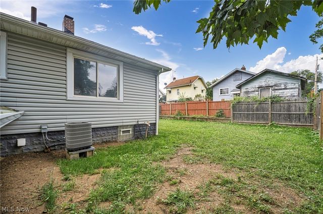 374 Frazier Avenue, Akron, OH 44305
