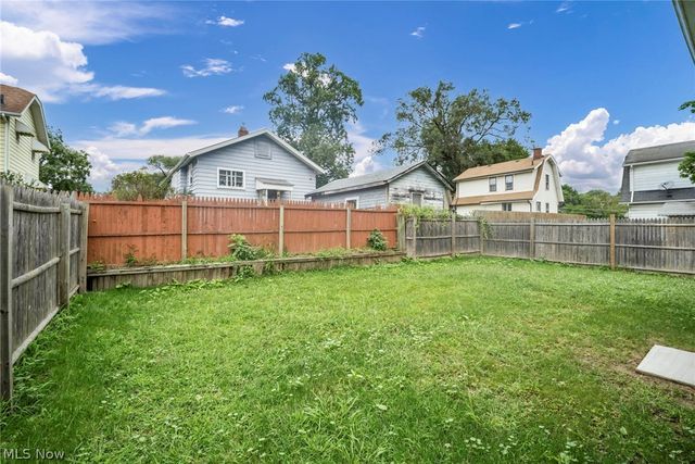 374 Frazier Avenue, Akron, OH 44305