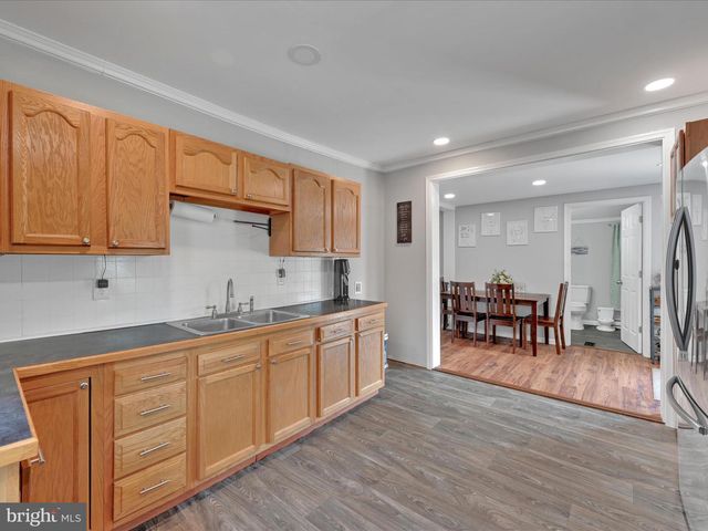 1056 BELLAIRE RD, Elizabethtown, PA 17022