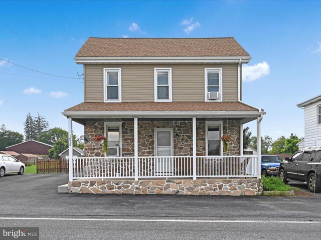 1056 BELLAIRE RD, Elizabethtown, PA 17022
