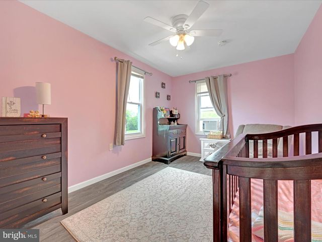 1056 BELLAIRE RD, Elizabethtown, PA 17022