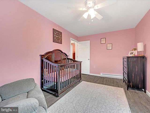1056 BELLAIRE RD, Elizabethtown, PA 17022