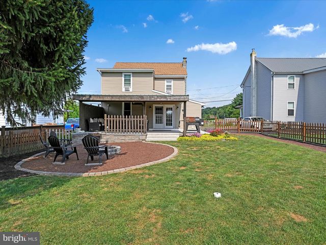 1056 BELLAIRE RD, Elizabethtown, PA 17022