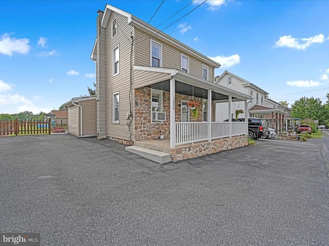 1056 BELLAIRE RD, Elizabethtown, PA 17022