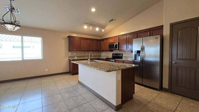 1845 N MANDEVILLE Lane, Casa Grande, AZ 85122
