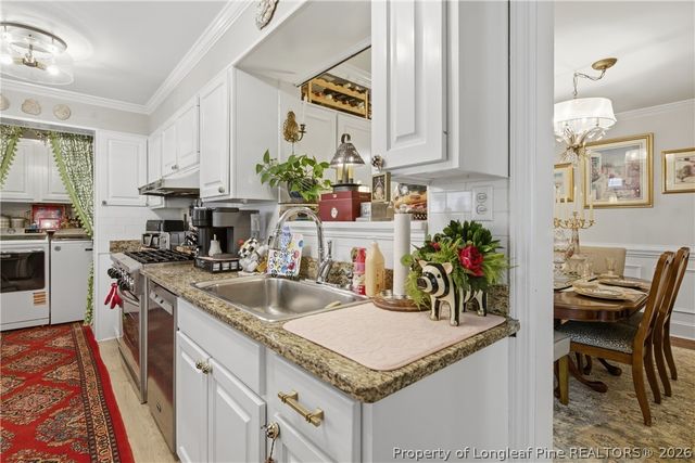 523 Vista Drive, Fayetteville, NC 28305