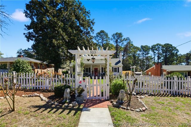 523 Vista Drive, Fayetteville, NC 28305