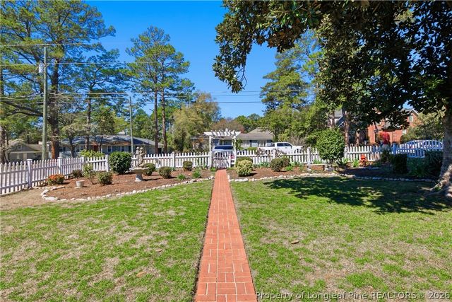 523 Vista Drive, Fayetteville, NC 28305