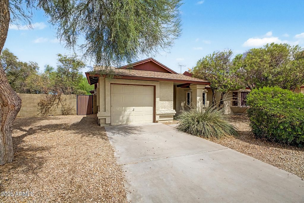 5614 W BUFFALO Street, Chandler, AZ 85226 — photo 2