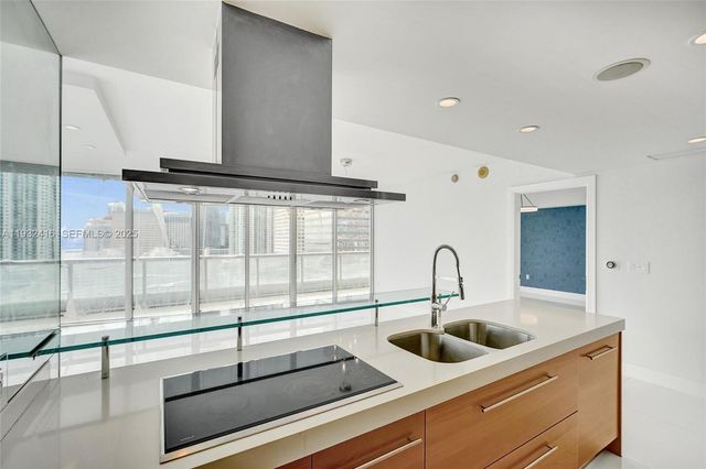 495 Brickell Ave 2301, Miami, FL 33131