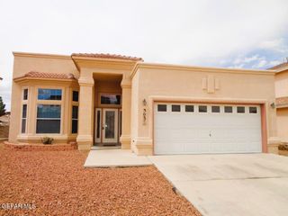 3033 Tierra Polar Drive, El Paso, TX 79938