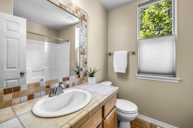 61192 Foxglove Loop, Bend, OR 97702