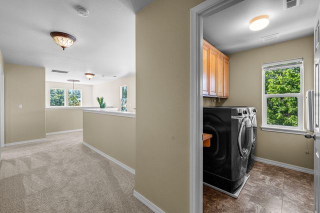 61192 Foxglove Loop, Bend, OR 97702