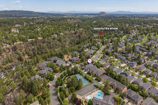 61192 Foxglove Loop, Bend, OR 97702