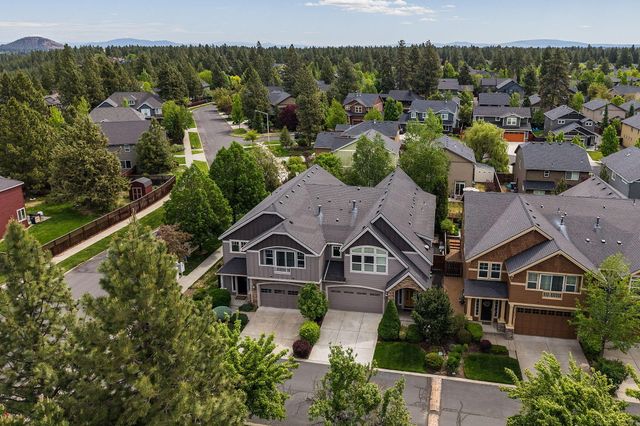 61192 Foxglove Loop, Bend, OR 97702