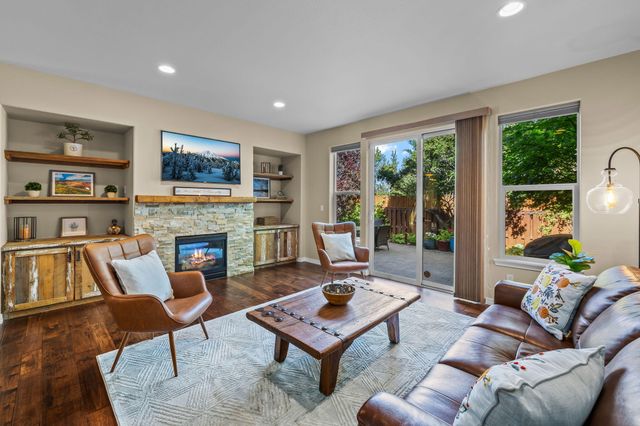 61192 Foxglove Loop, Bend, OR 97702