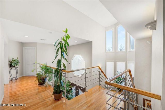 5 Cherry Point Court, Morganville, NJ 07751