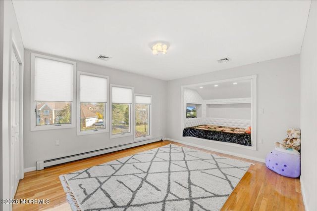 5 Cherry Point Court, Morganville, NJ 07751