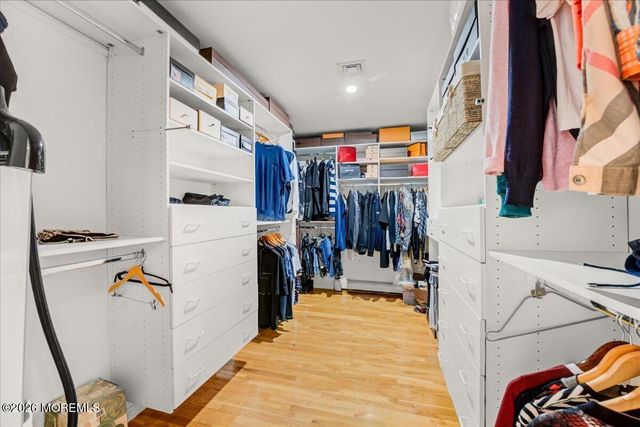 5 Cherry Point Court, Morganville, NJ 07751