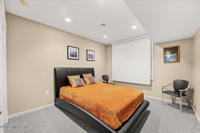 5 Cherry Point Court, Morganville, NJ 07751