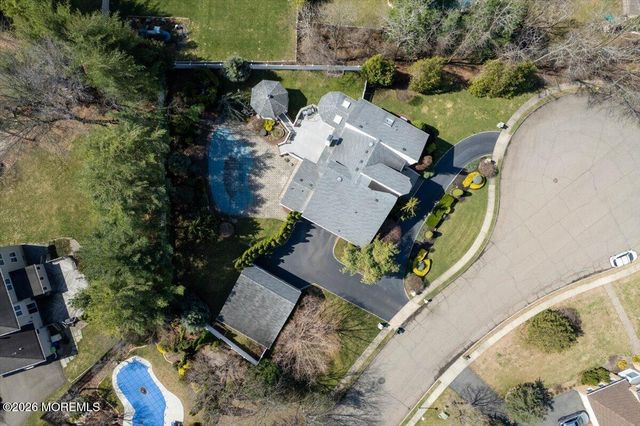 5 Cherry Point Court, Morganville, NJ 07751