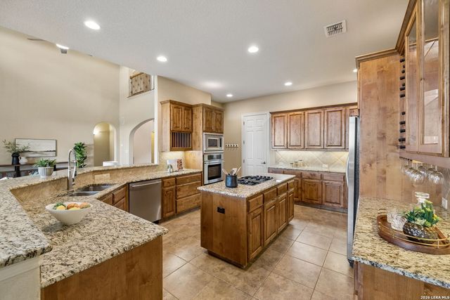 426 Pueblo Pintado, Helotes, TX 78023