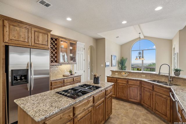 426 Pueblo Pintado, Helotes, TX 78023
