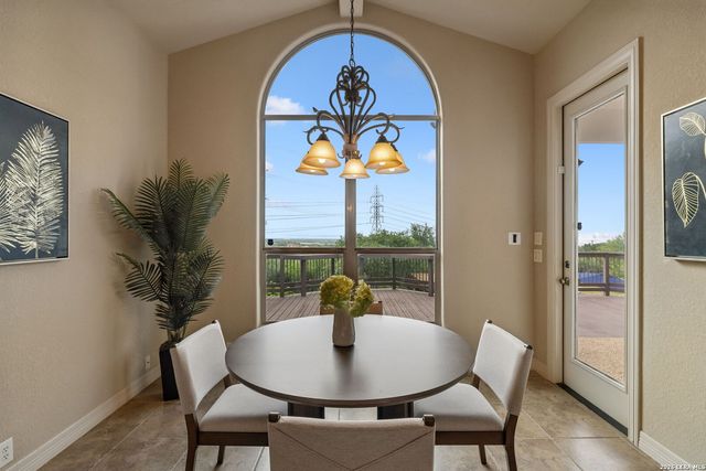 426 Pueblo Pintado, Helotes, TX 78023