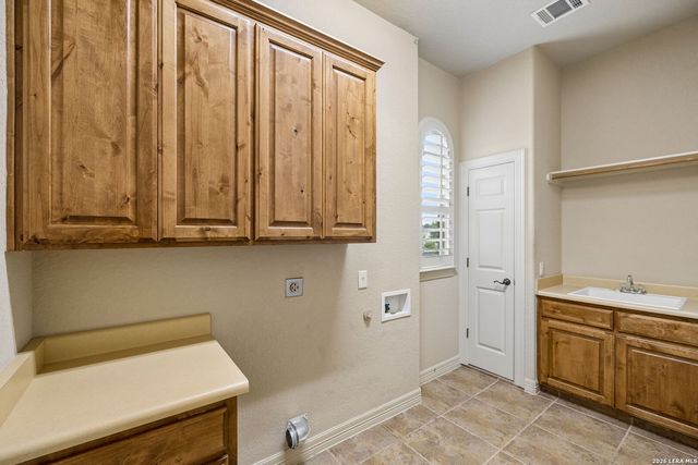 426 Pueblo Pintado, Helotes, TX 78023