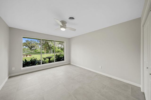 2261 Riverside Drive, West Columbia, TX 77486