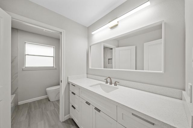 2261 Riverside Drive, West Columbia, TX 77486