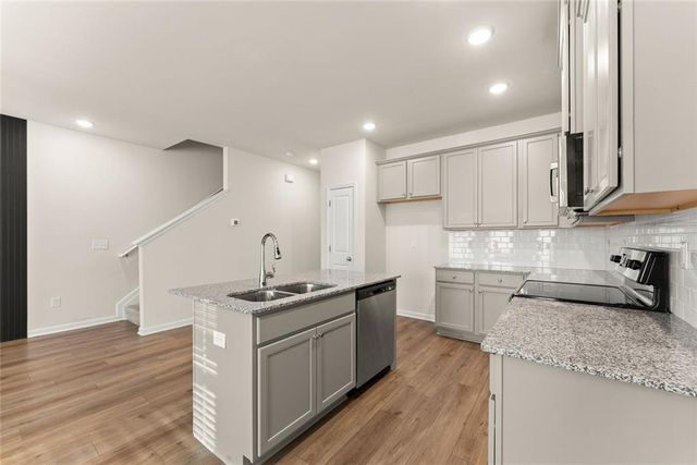 76 Regent Park, Hoschton, GA 30548